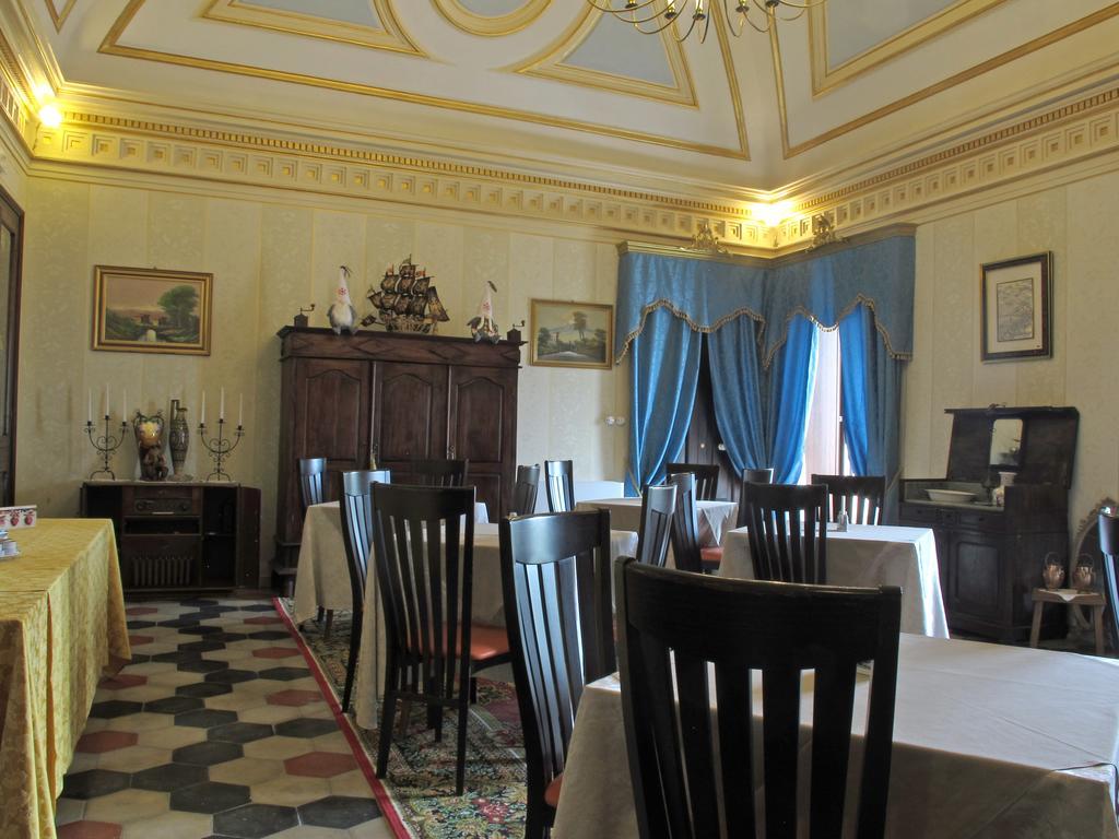 Palazzo Diamante Hotel Calascio Luaran gambar