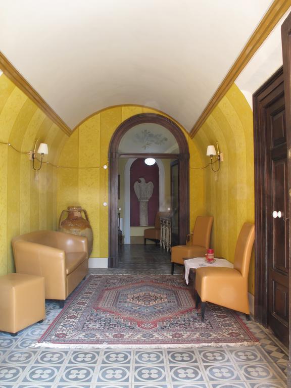 Palazzo Diamante Hotel Calascio Luaran gambar
