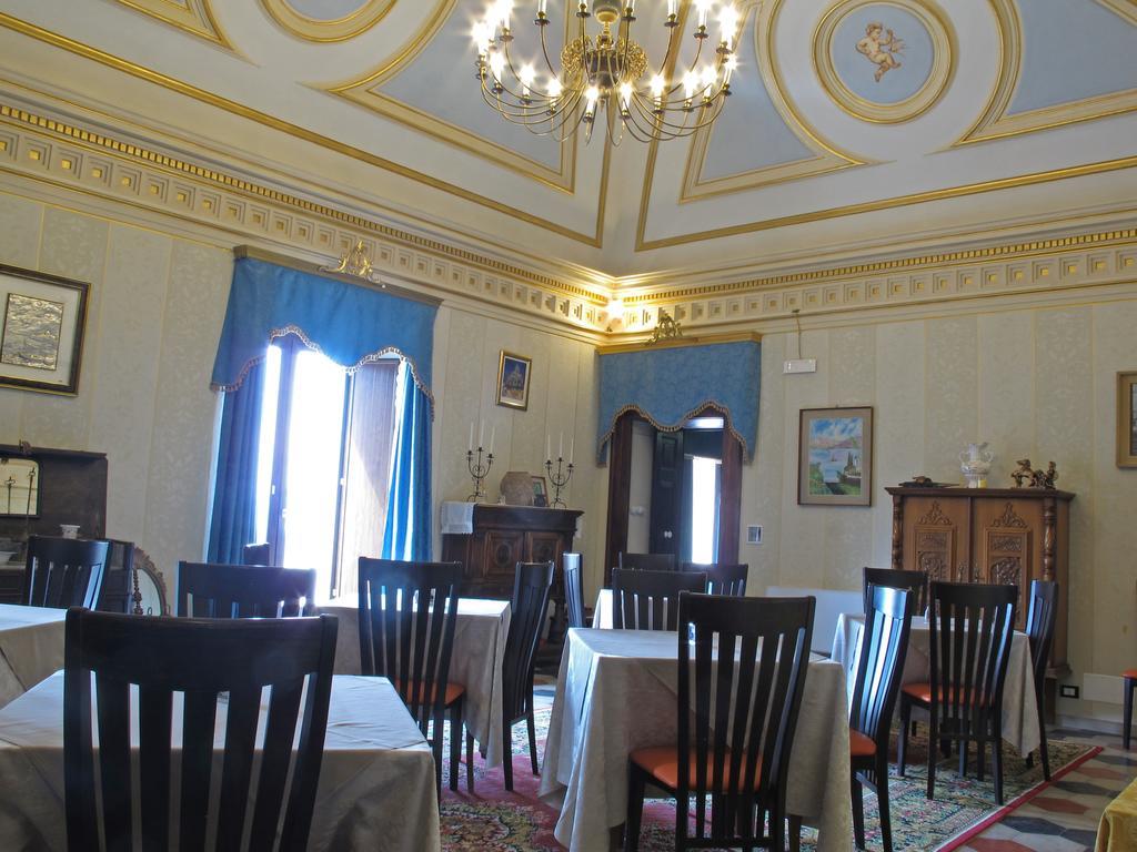Palazzo Diamante Hotel Calascio Luaran gambar